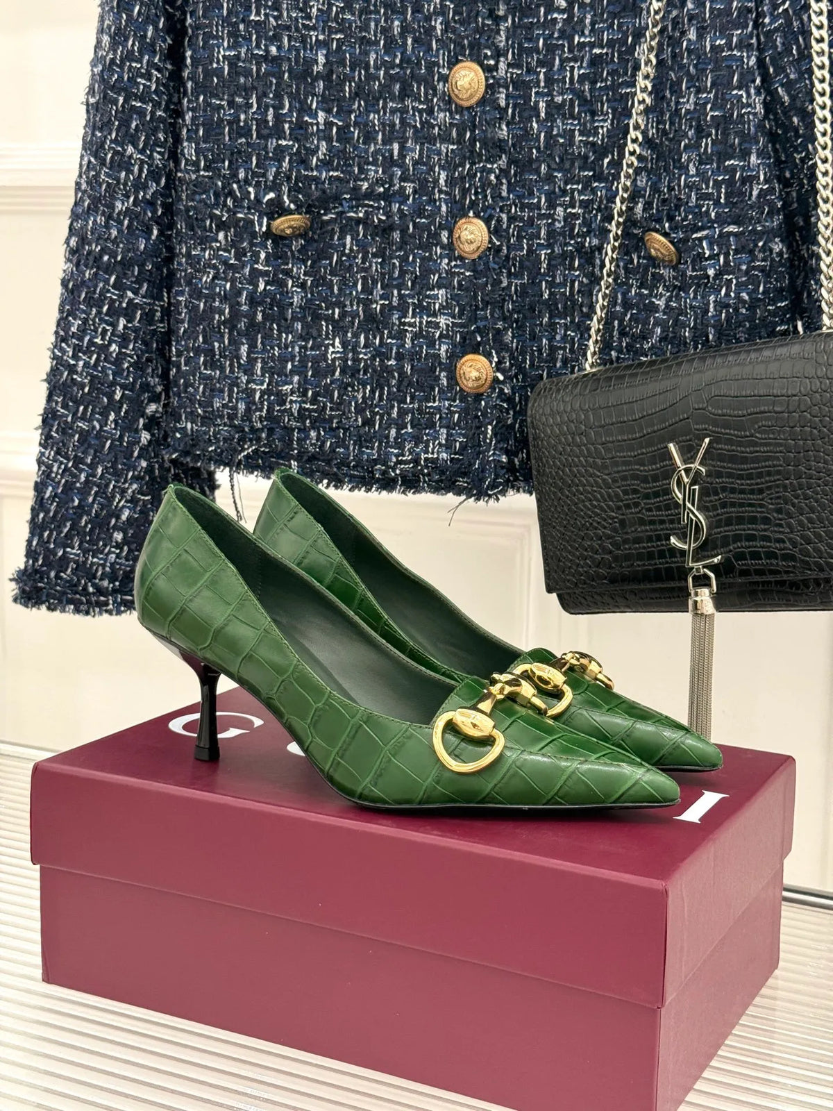 Gucci Women's Boulevard Horsebit Pointed Toe Pumps 26WF