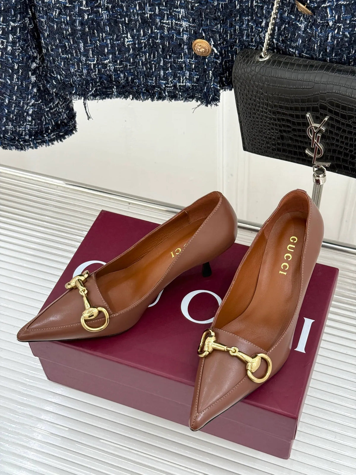 Gucci Women's Boulevard Horsebit Pointed Toe Pumps 26WF