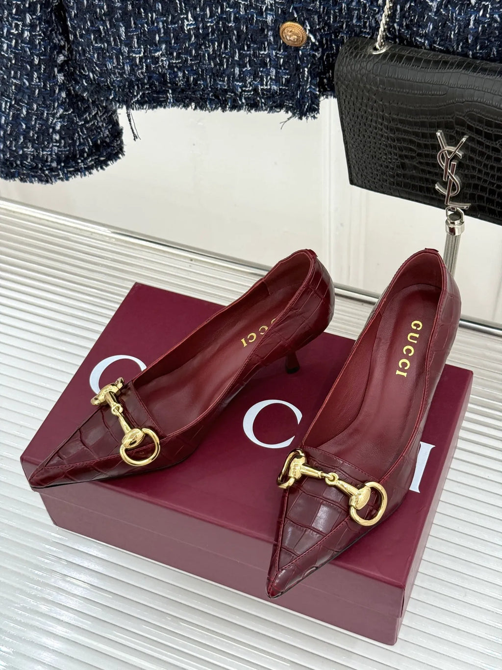 Gucci Women's Boulevard Horsebit Pointed Toe Pumps 26WF