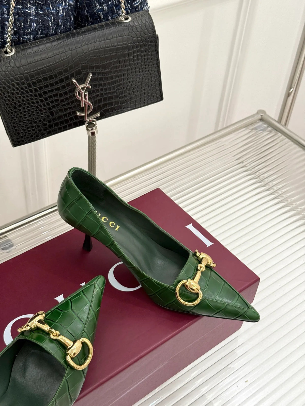 Gucci Women's Boulevard Horsebit Pointed Toe Pumps 26WF