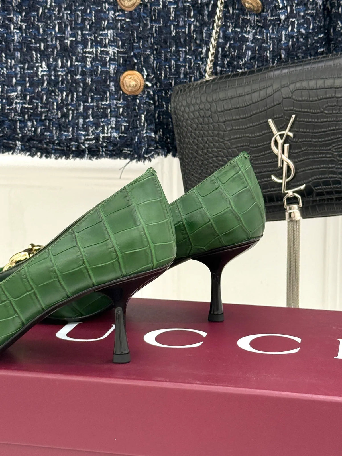 Gucci Women's Boulevard Horsebit Pointed Toe Pumps 26WF