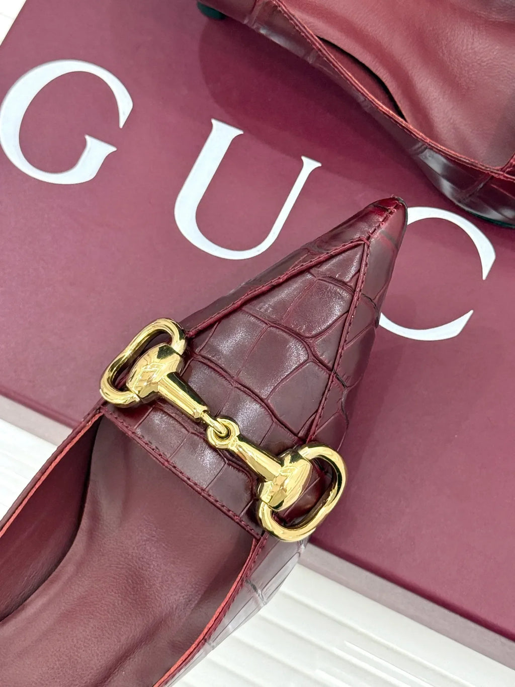 Gucci Women's Boulevard Horsebit Pointed Toe Pumps 26WF