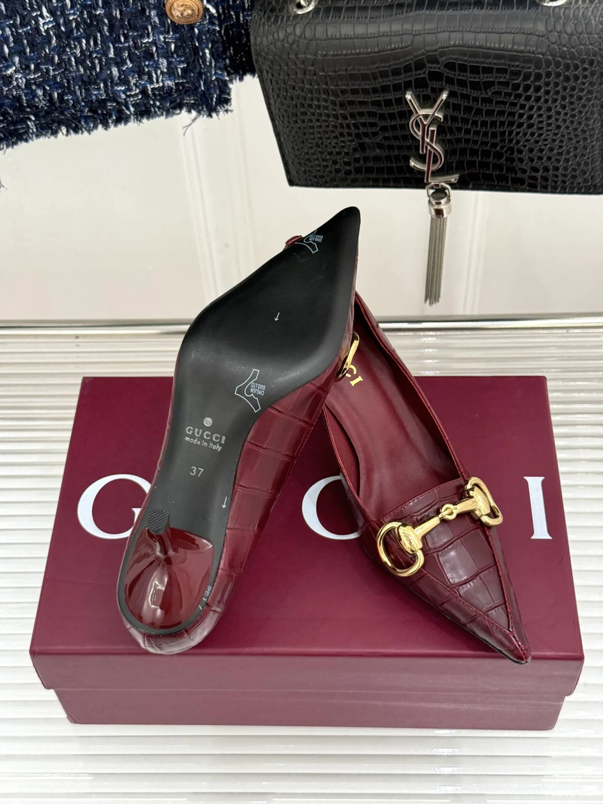 Gucci Women's Boulevard Horsebit Pointed Toe Pumps 26WF