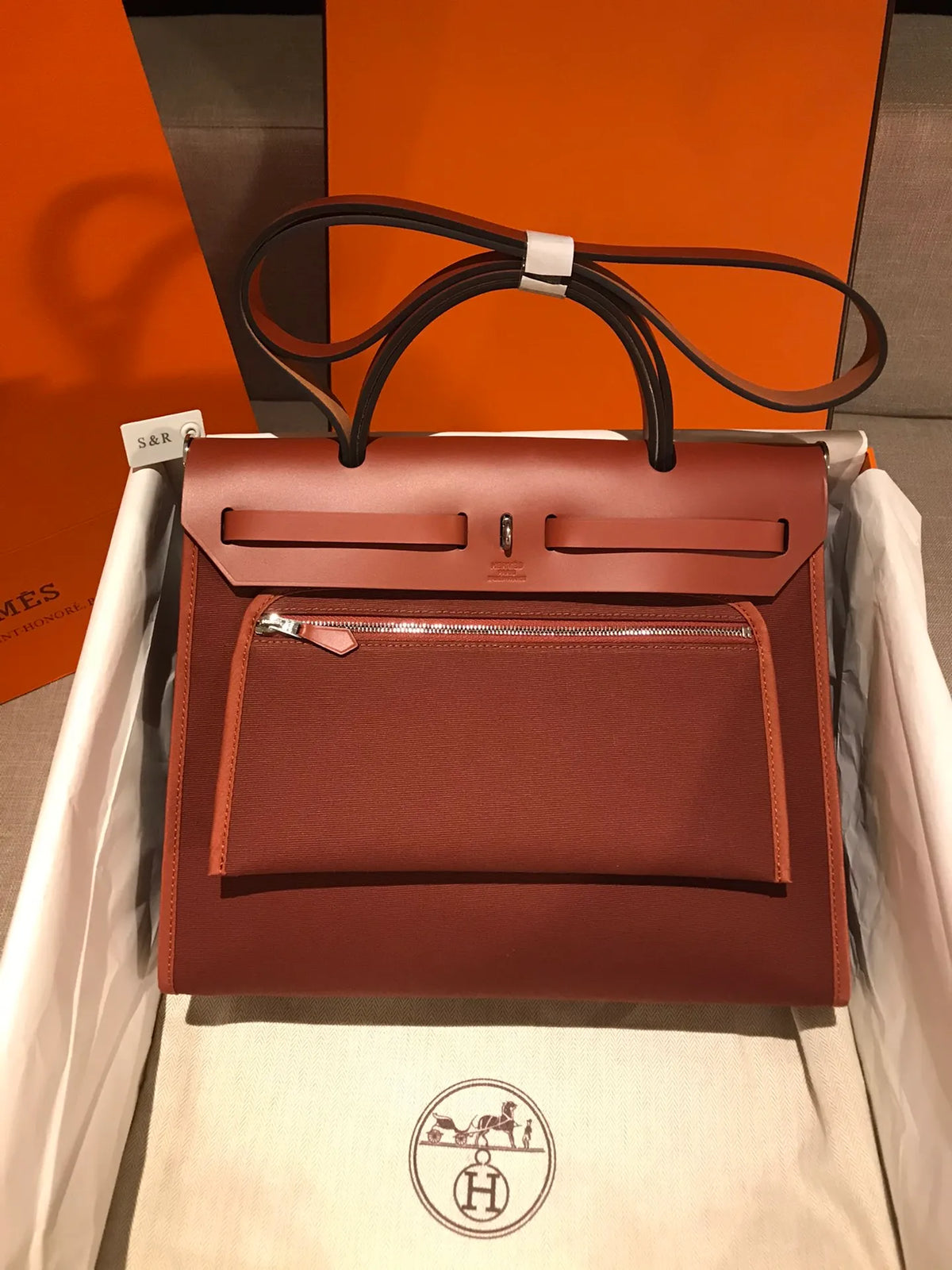 Herbag 31 Canvas and Leather Shoulder Bag Bordeaux Red