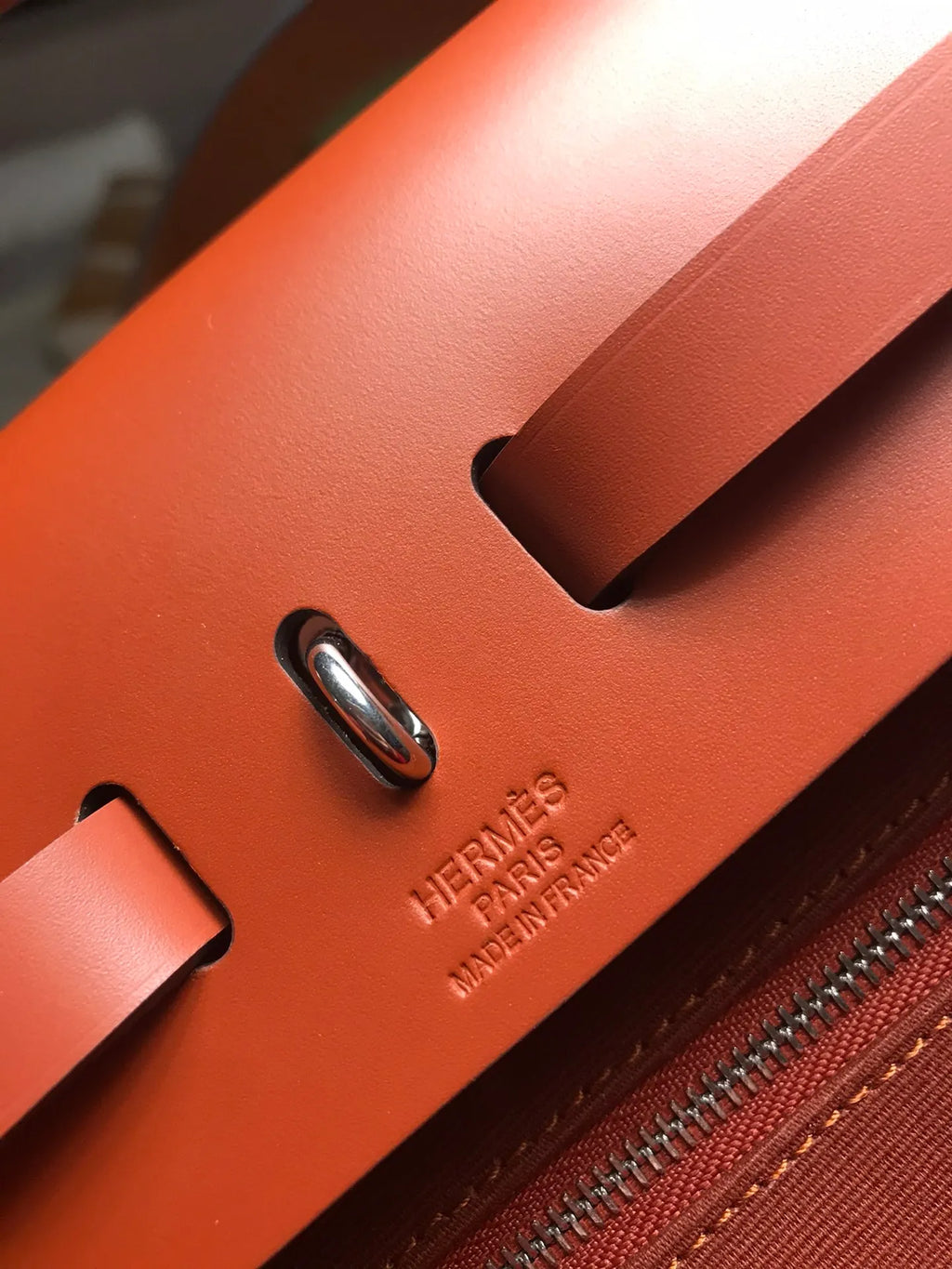 Herbag 31 Canvas and Leather Shoulder Bag Bordeaux Red