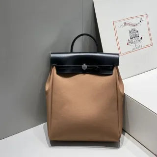 A Dos Zip Leather Backpack Elephant Gray