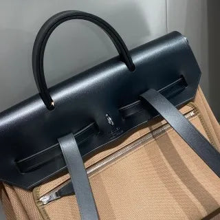 A Dos Zip Leather Backpack Elephant Gray