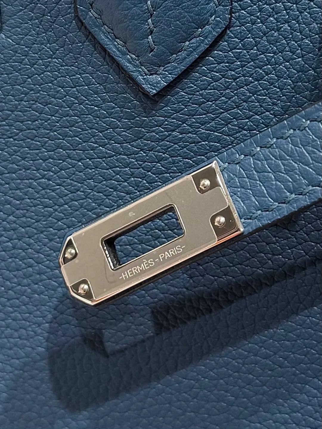 Hermès Birkin 25 Togo Leather Handbag Deep Blue