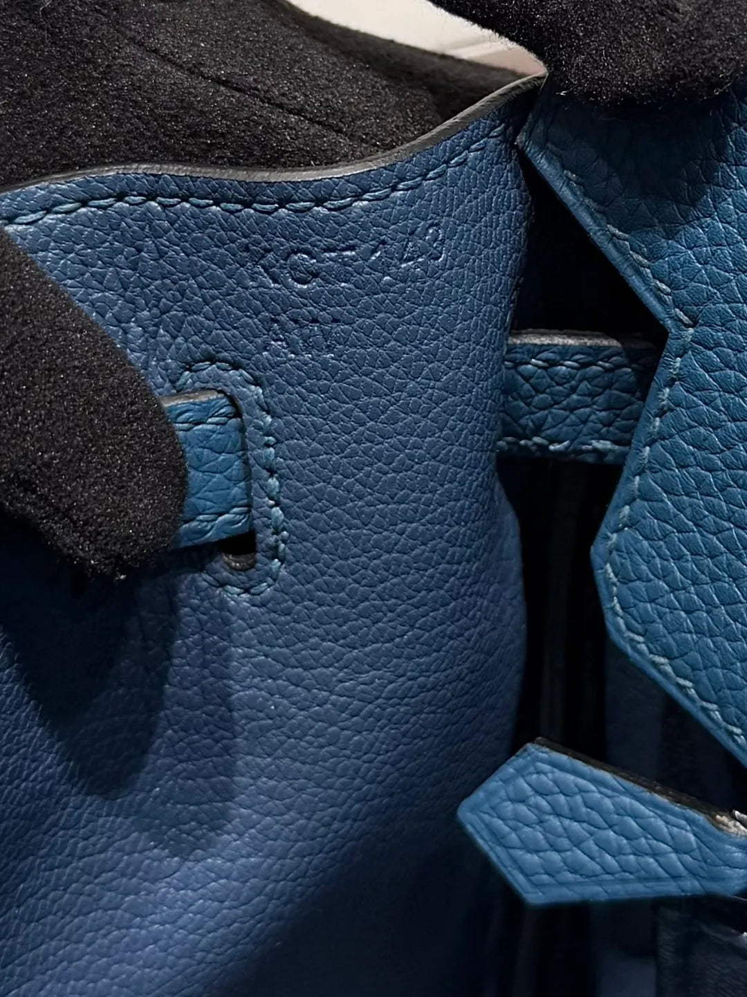 Hermès Birkin 25 Togo Leather Handbag Deep Blue