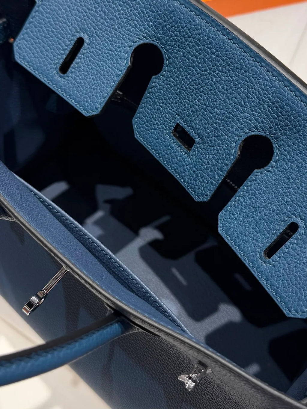 Hermès Birkin 25 Togo Leather Handbag Deep Blue
