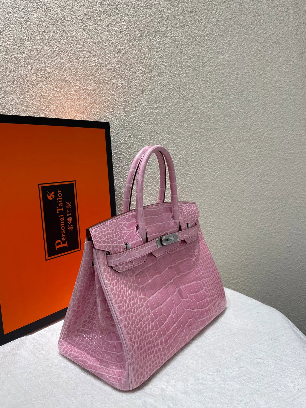 Hermès Birkin 30 Shiny Alligator Leather Handbag Pink