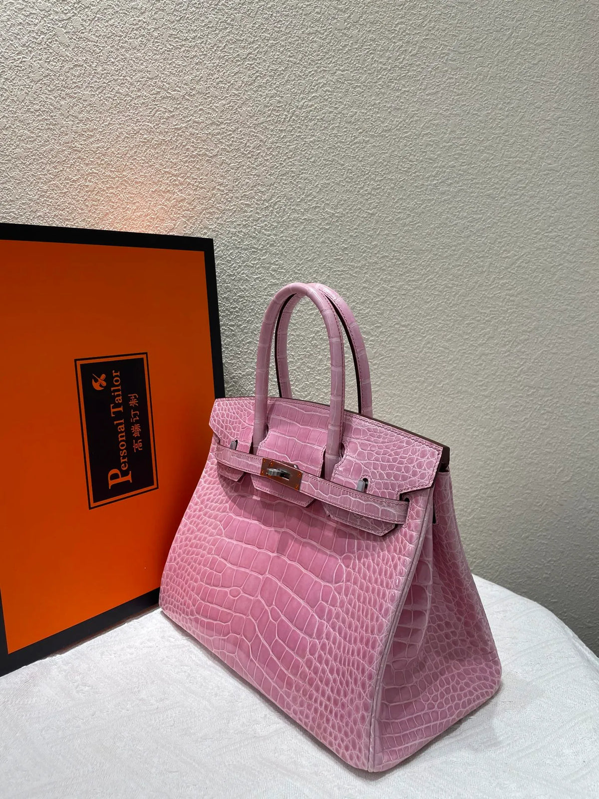 Hermès Birkin 30 Shiny Alligator Leather Handbag Pink
