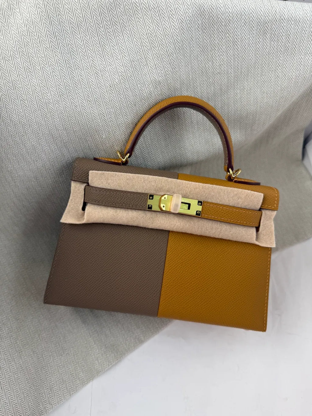Hermès Kelly II 19 Epsom Leather Handbag