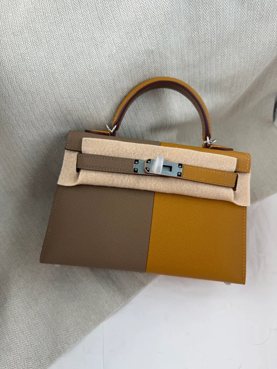 Hermès Kelly II 19 Epsom Leather Handbag