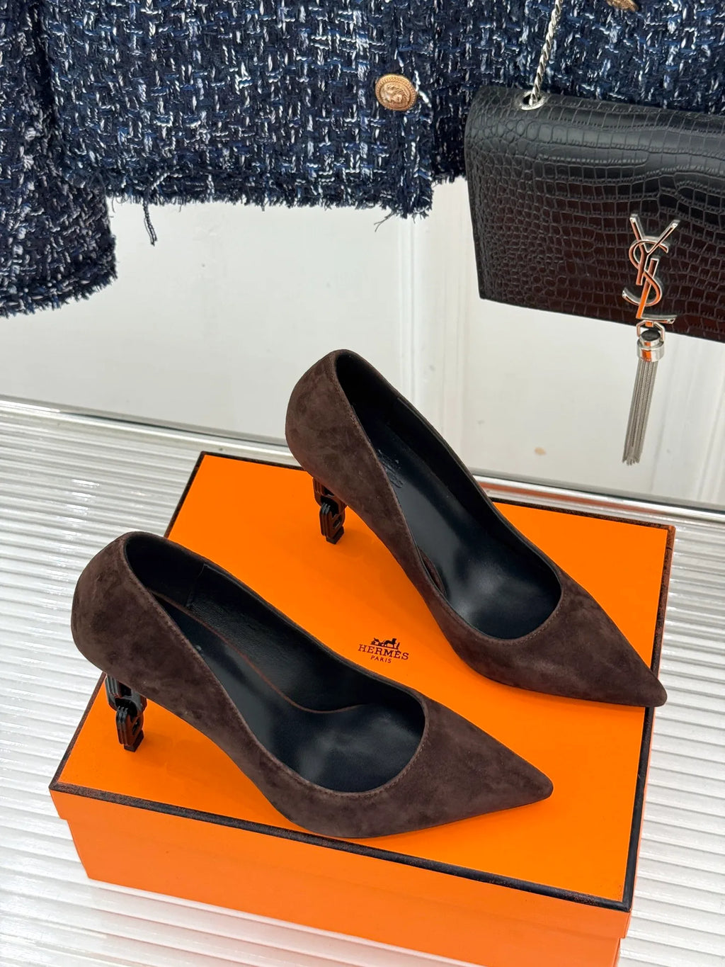 Hermès Women's Chain Heel Pointed Toe Pumps 26WF