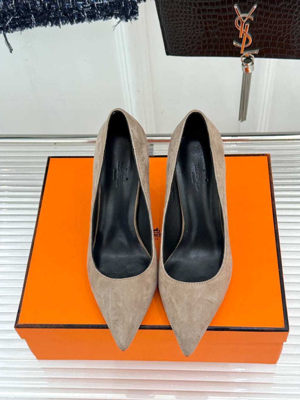 Hermès Women's Chain Heel Pointed Toe Pumps 26WF
