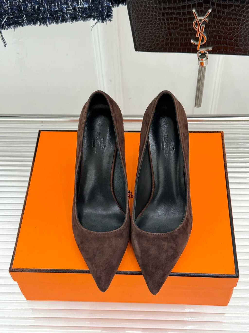 Hermès Women's Chain Heel Pointed Toe Pumps 26WF