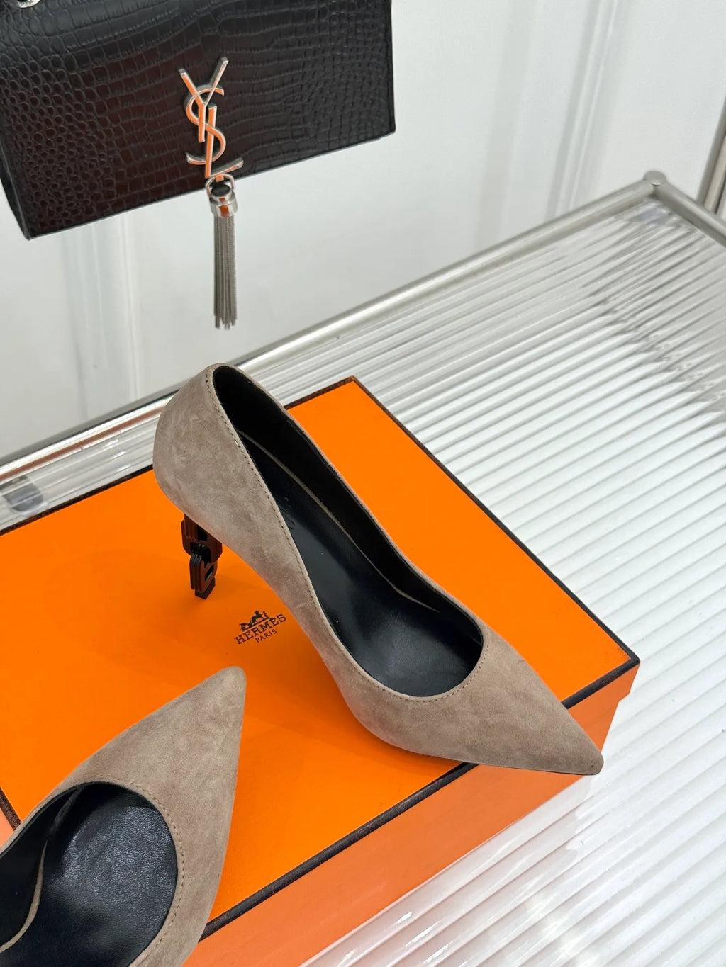 Hermès Women's Chain Heel Pointed Toe Pumps 26WF