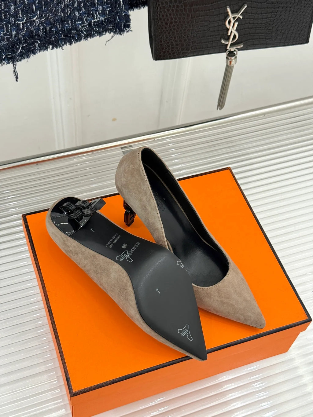 Hermès Women's Chain Heel Pointed Toe Pumps 26WF
