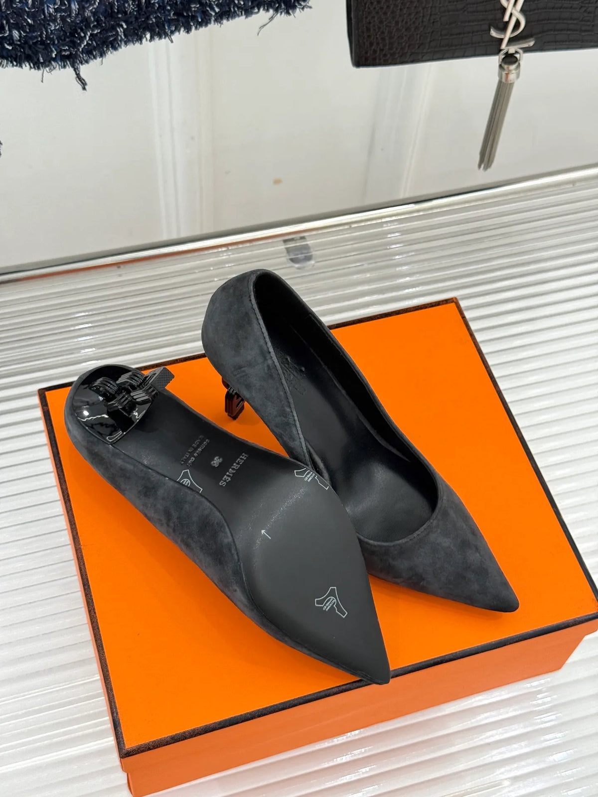 Hermès Women's Chain Heel Pointed Toe Pumps 26WF