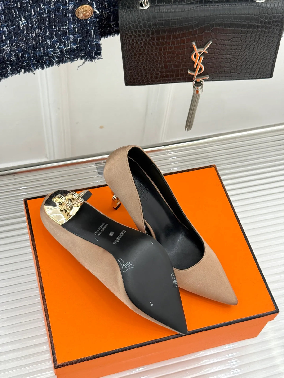 Hermès Women's Chain Heel Pointed Toe Pumps 26WF