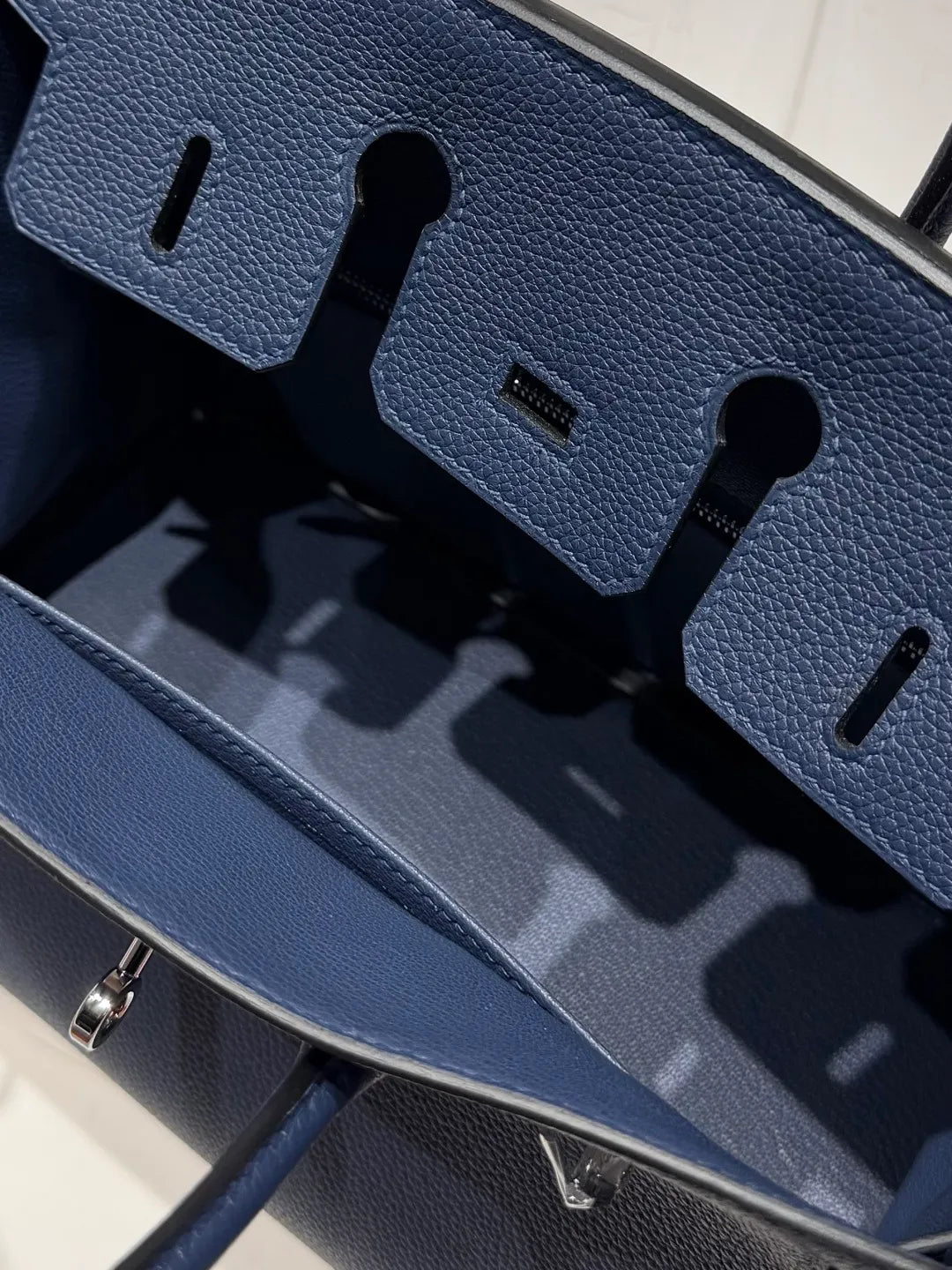 Hermès Women's Handbag 25 Sapphire Blue