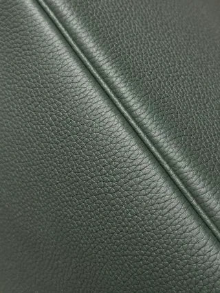 Hermès Women's Leather Handbag 9.8 in Pine Green 14140040