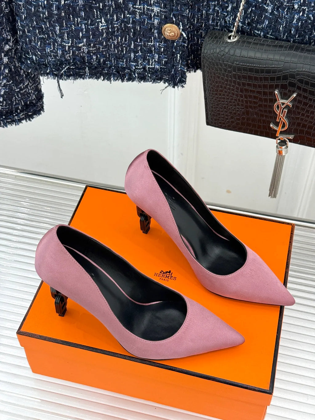 Hermès Women's Metal Chain Heel Pointed Toe Pumps 2026