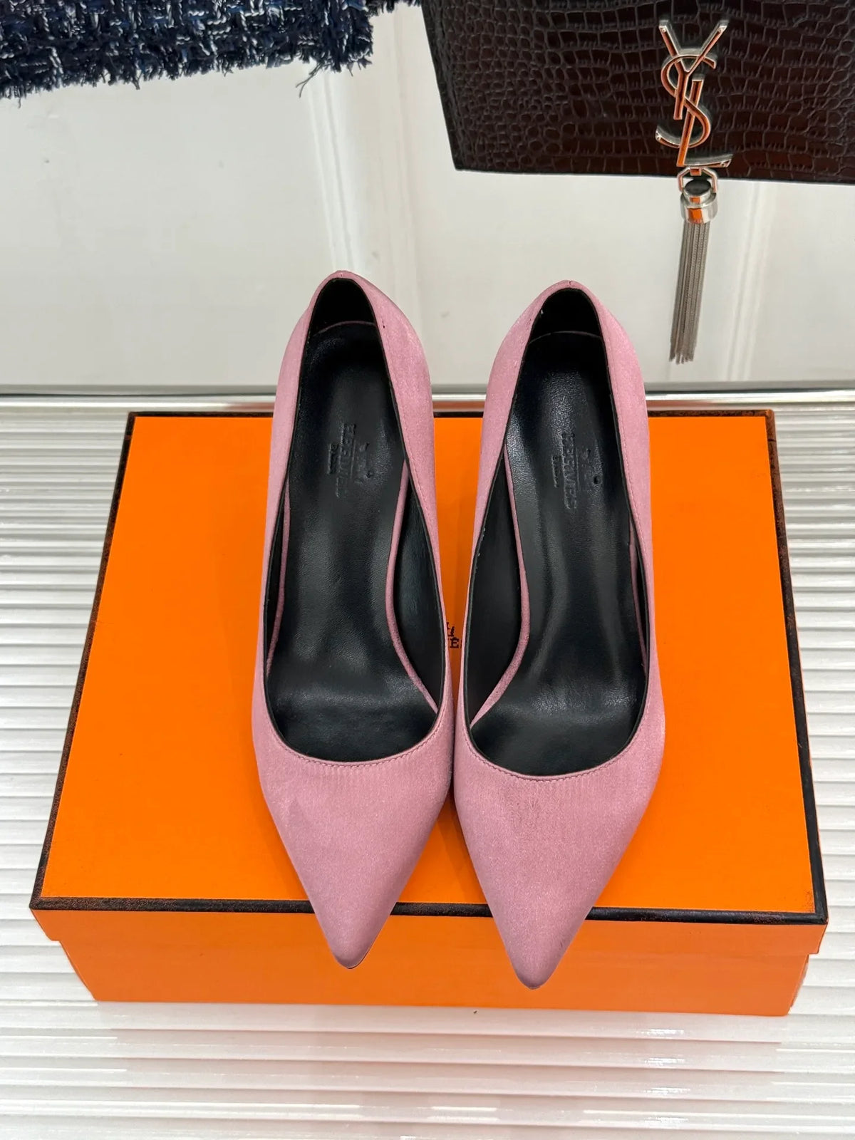 Hermès Women's Metal Chain Heel Pointed Toe Pumps 2026