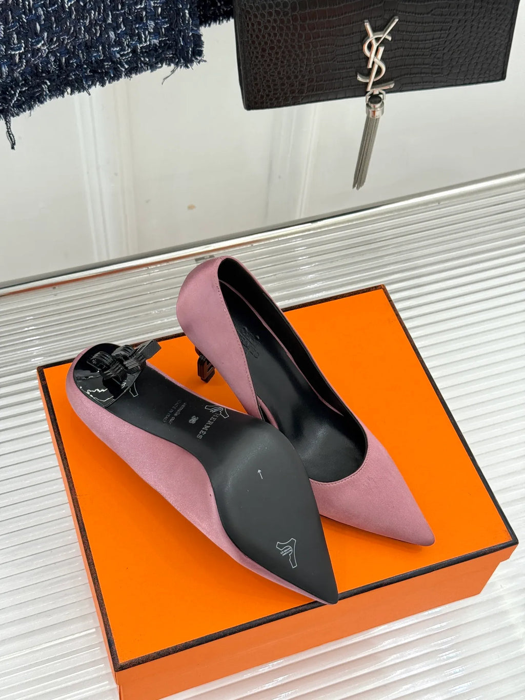 Hermès Women's Metal Chain Heel Pointed Toe Pumps 2026