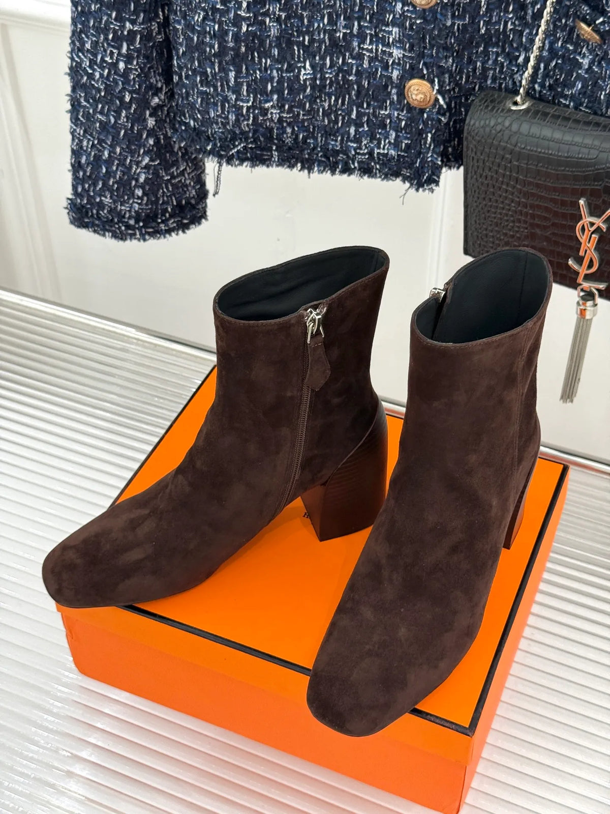 Hermès Women's Minimalist Vintage Block Heel Ankle Boots 26WF