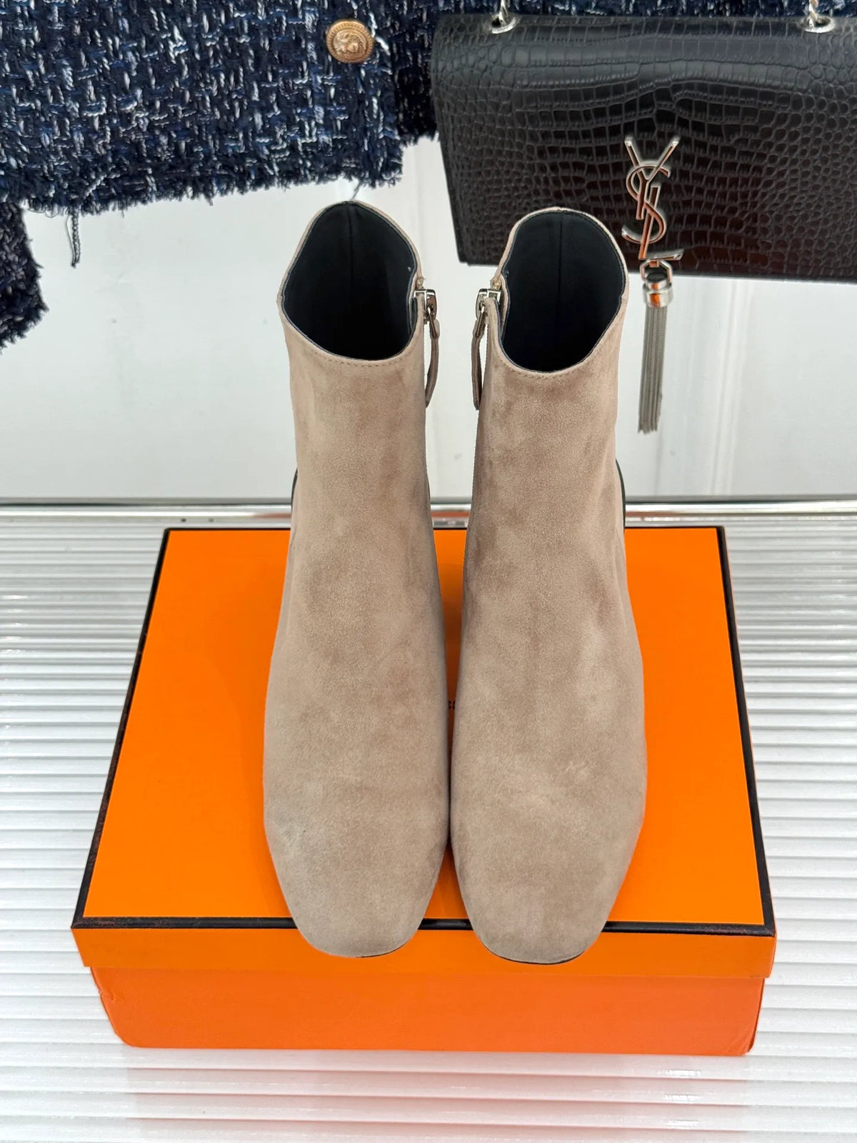 Hermès Women's Minimalist Vintage Block Heel Ankle Boots 26WF