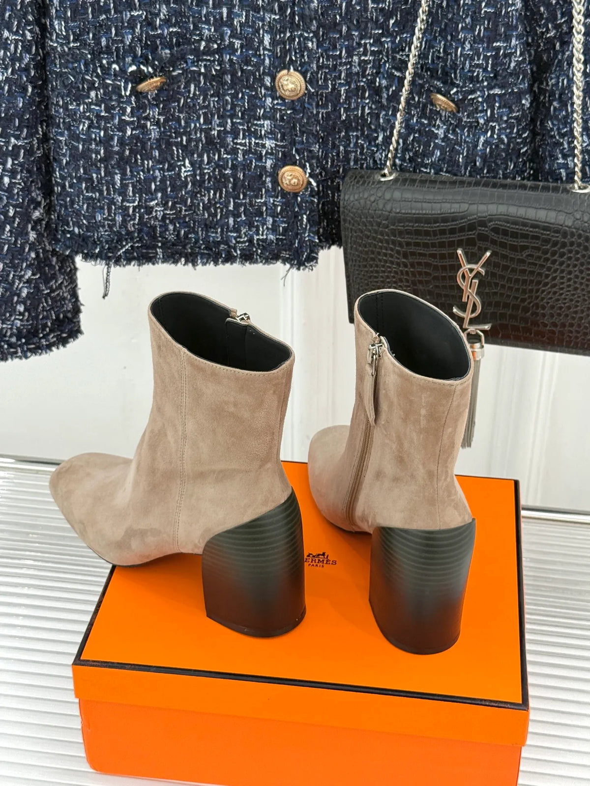 Hermès Women's Minimalist Vintage Block Heel Ankle Boots 26WF