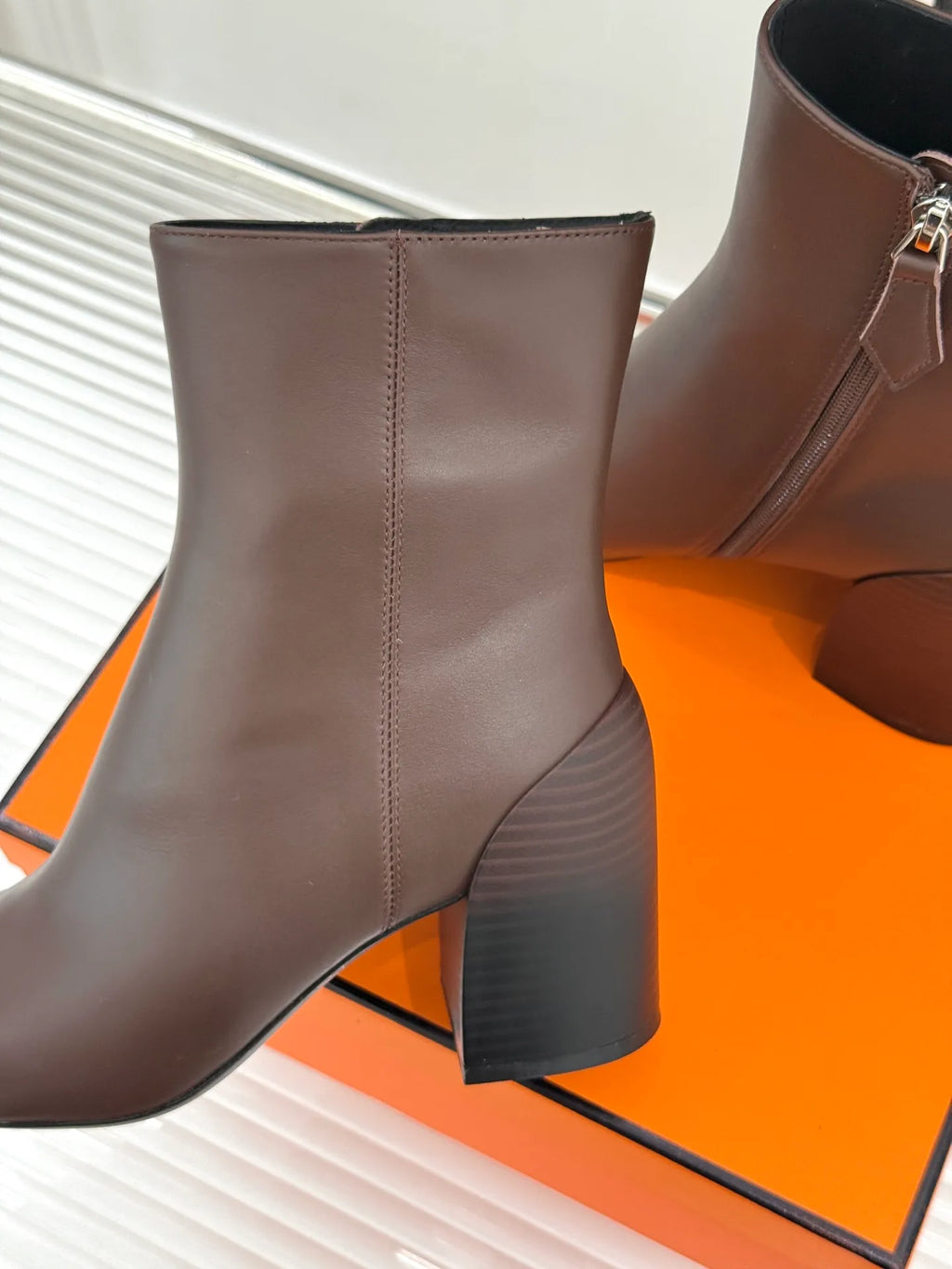 Hermès Women's Minimalist Vintage Block Heel Ankle Boots 26WF