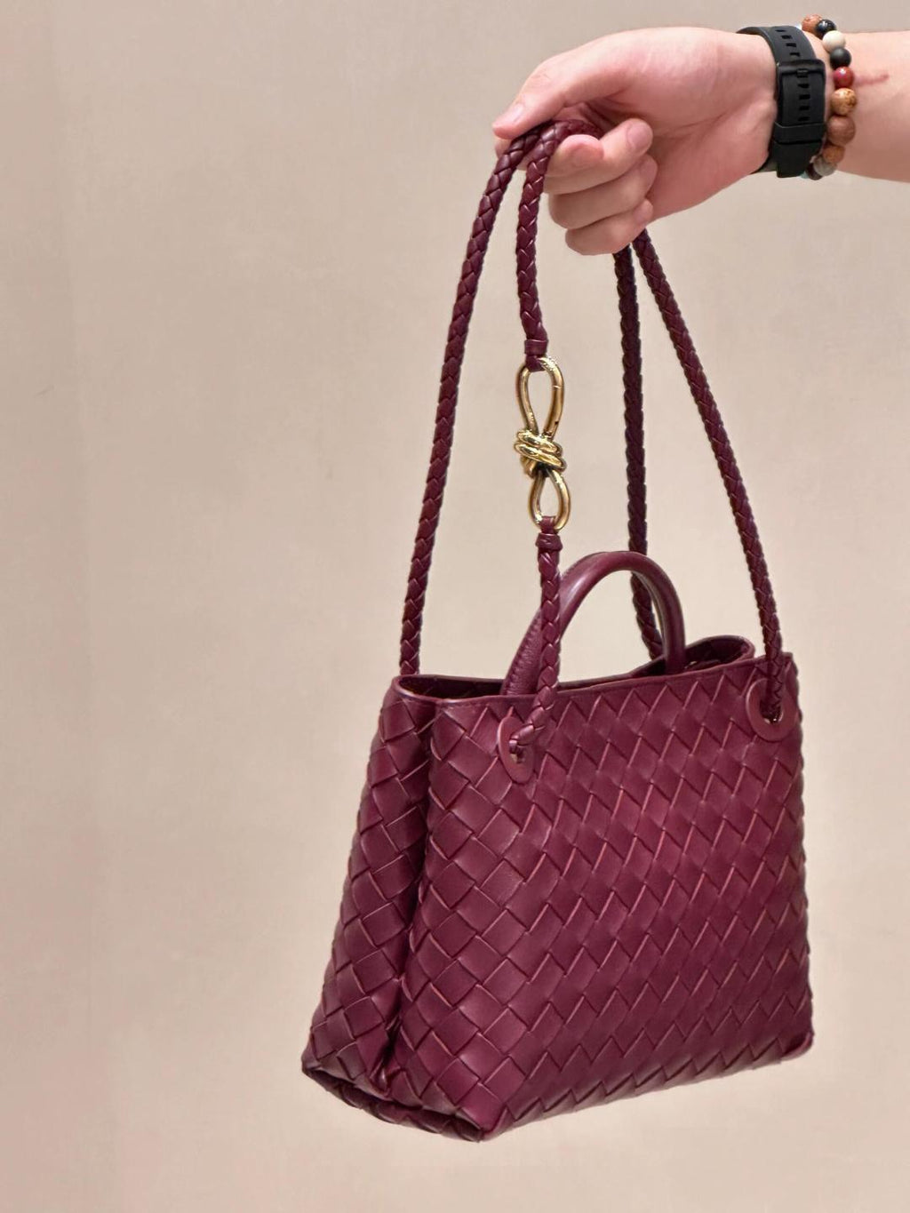 Shoulder and Crossbody Handbag 739105