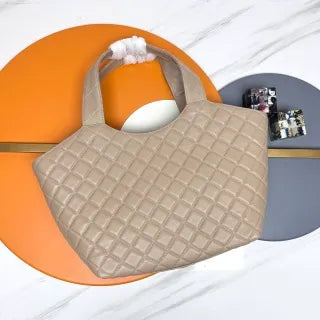 Icare Nappa Lambskin 12.2 in Tote Bag 858191