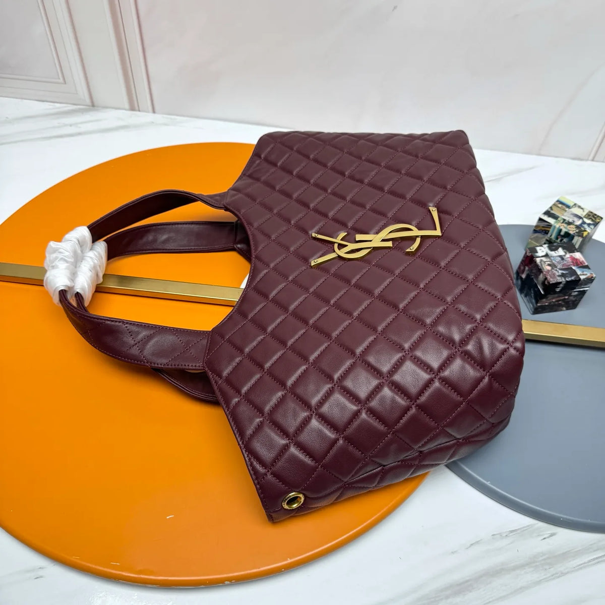 Icare Nappa Lambskin 12.2 in Tote Bag 858191