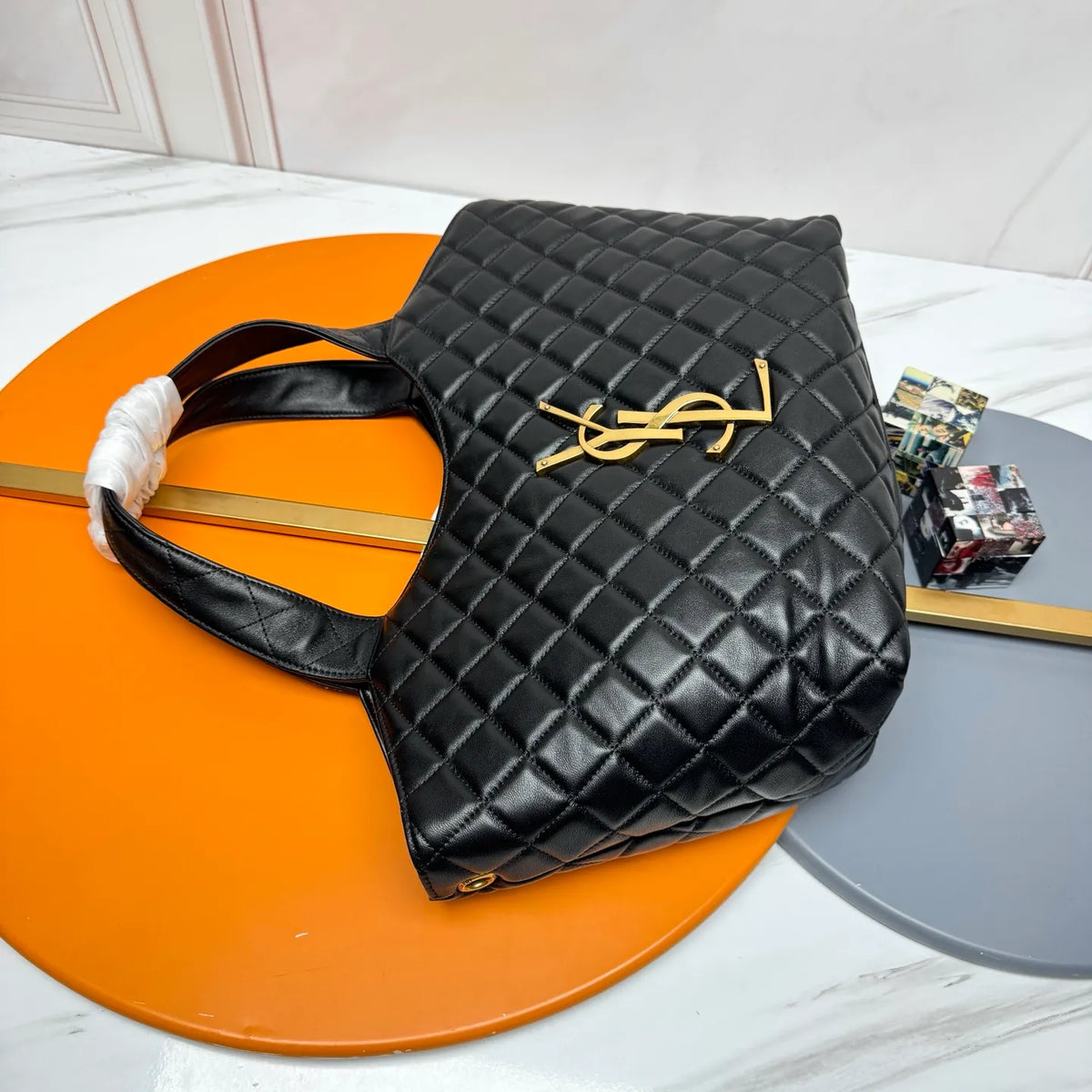Icare Nappa Lambskin 12.2 in Tote Bag 858191
