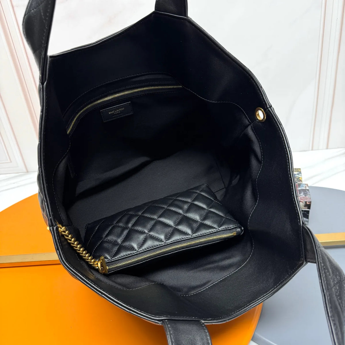 Icare Nappa Lambskin 12.2 in Tote Bag 858191
