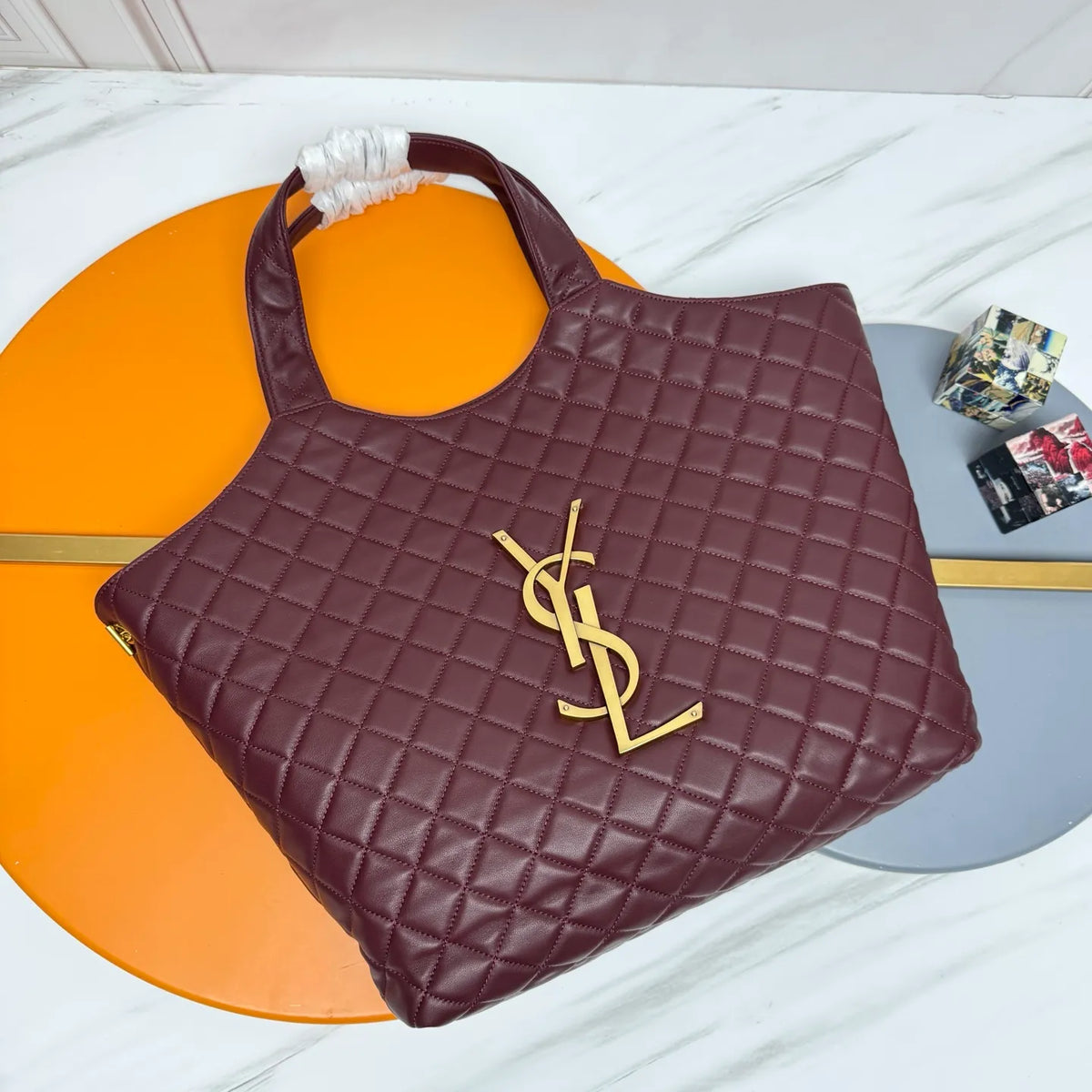 Icare Nappa Lambskin 22.8 in Tote Bag 698651