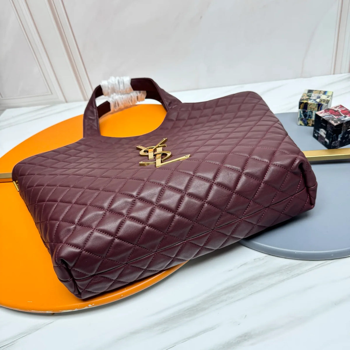 Icare Nappa Lambskin 22.8 in Tote Bag 698651