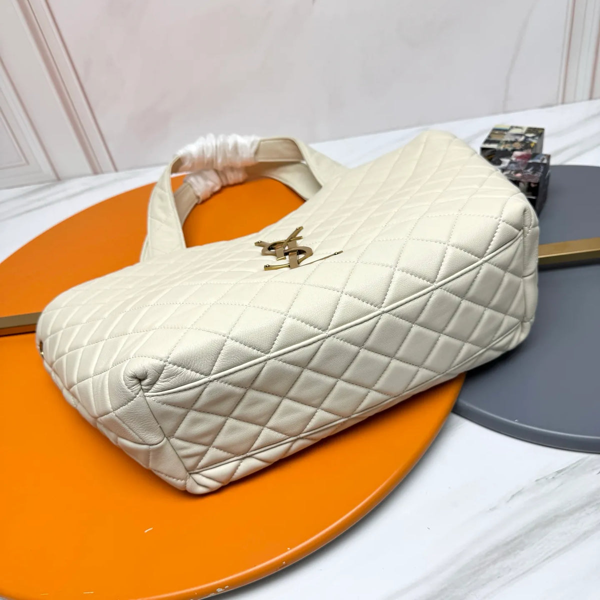 Icare Nappa Leather 12.2 in Tote Bag 858191