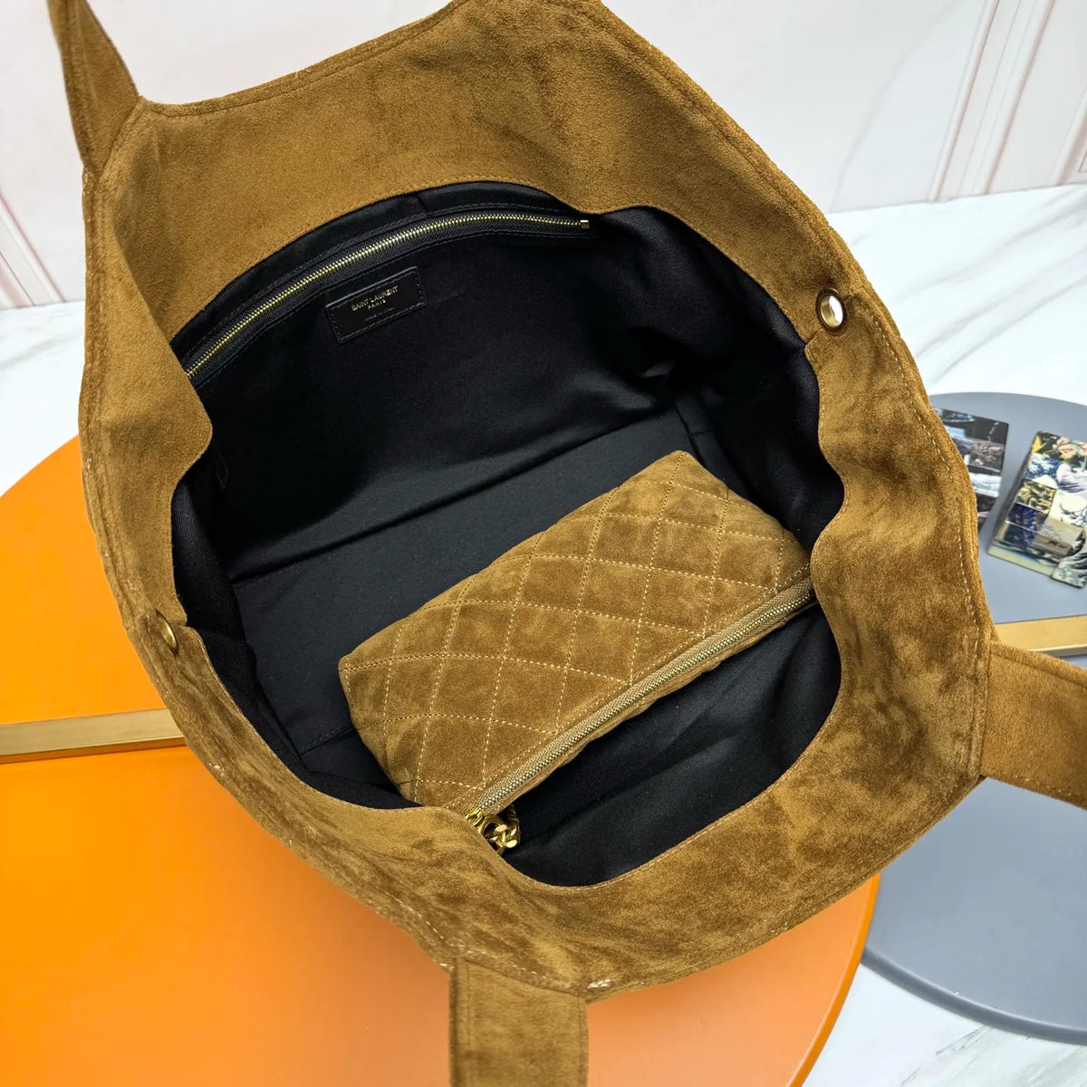 Icare Suede 12.2 in Tote Bag 858191