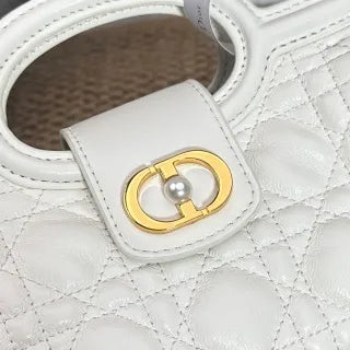Jolie 7.3 in Top Handle Mini Chain Bag 3123