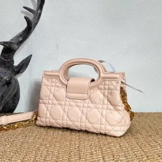 Jolie Top Handle 7.3 in Chain Handbag 3123 Rouge Pink