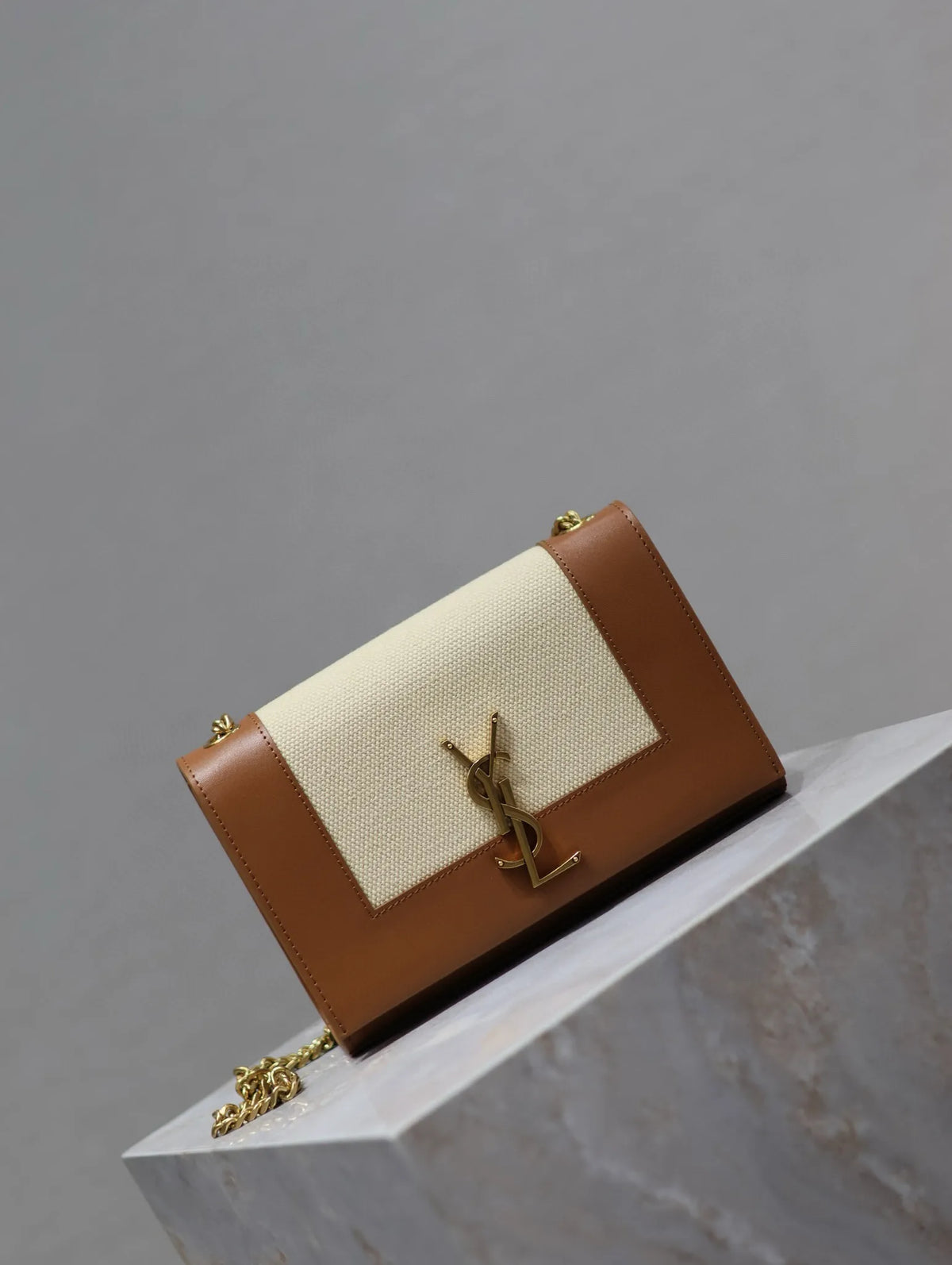 Kate 7.9 in Leather Canvas Bag 469390