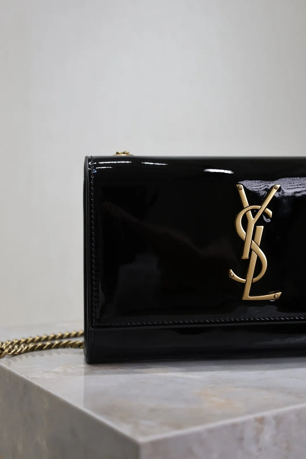 Kate 7.9 in Patent Leather Bag 469390