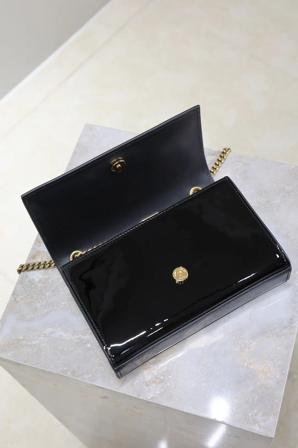 Kate 7.9 in Patent Leather Bag 469390