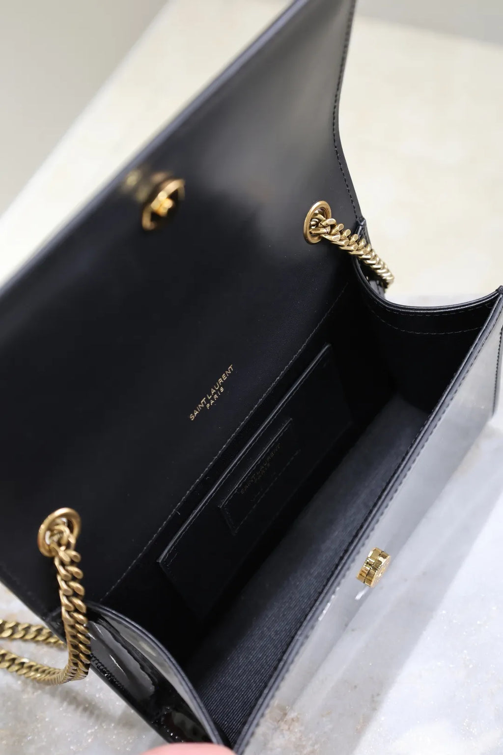 Kate 7.9 in Patent Leather Bag 469390