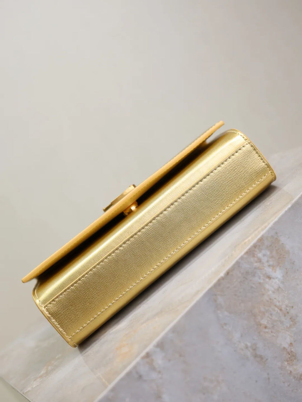 Kate 7.9 in Shoulder Bag 469390